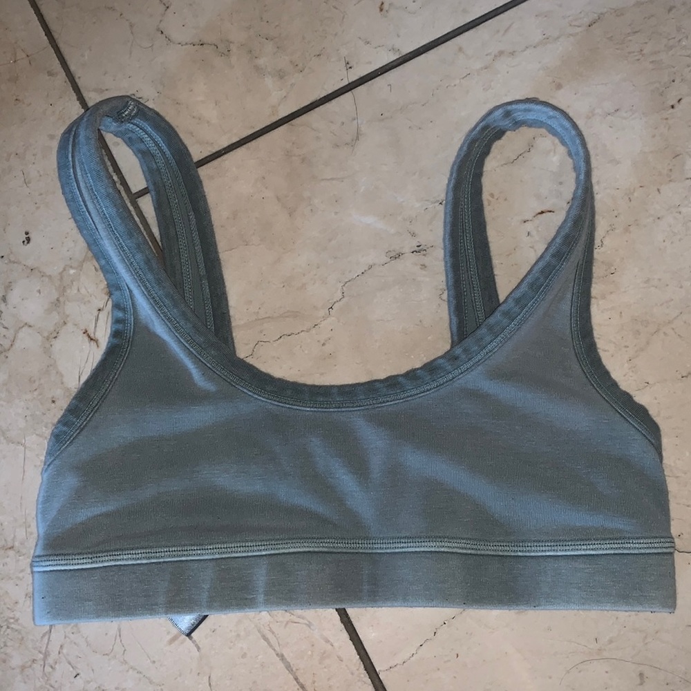 SKIMS
Blue Outdoor Basics Scoop Neck Bralette BLUE CHALK SZ M